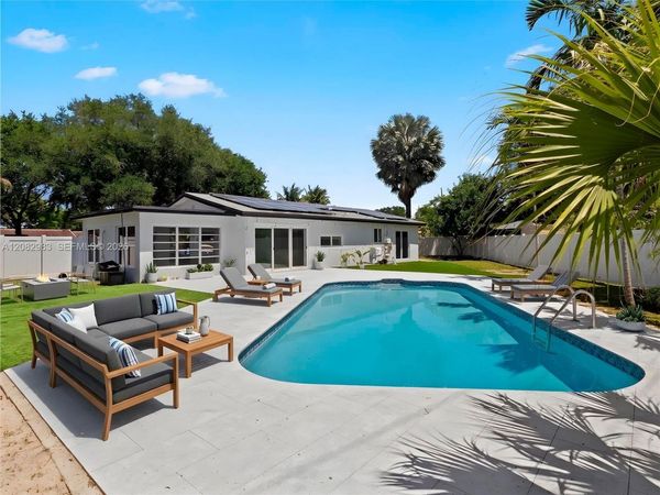 421 S 56th Ter , Hollywood, FL 33023
