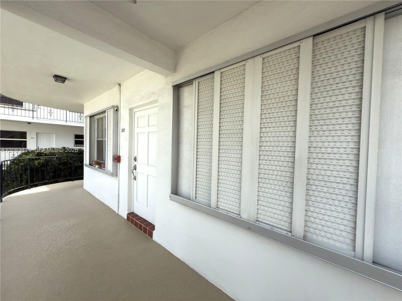 2340 NE 9th St , Unit 210, Fort Lauderdale, FL 33304 Photo