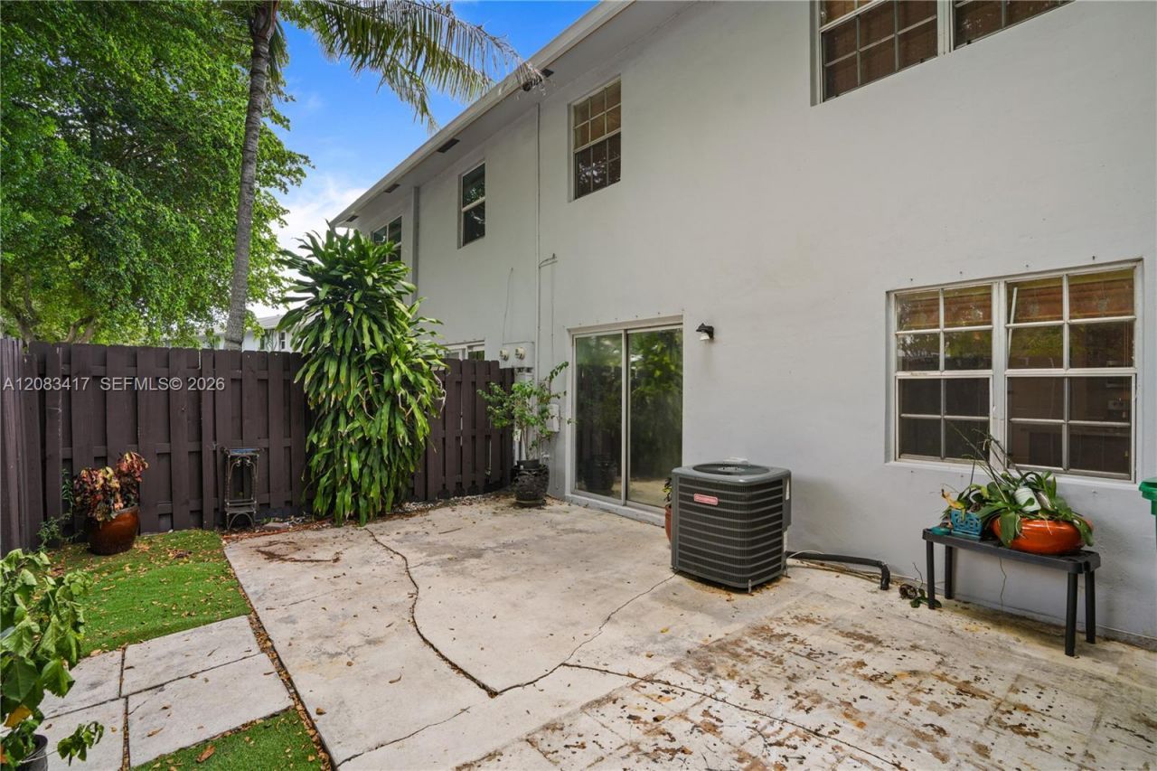 1749 SW 81st Ln , Unit 5-30, Davie, FL 33324 Photo