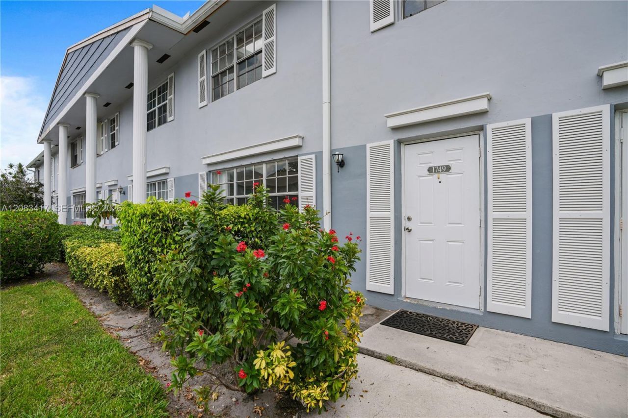 1749 SW 81st Ln , Unit 5-30, Davie, FL 33324 Photo