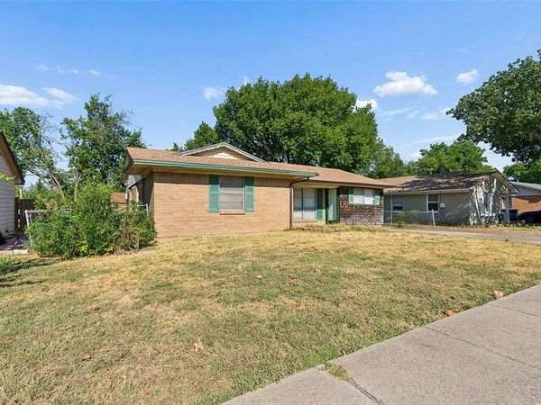 902 Mardi Gras Lane , Wylie, TX 75098