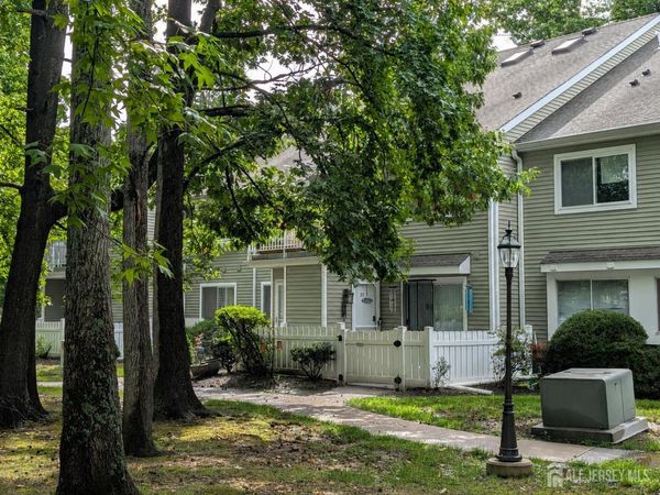 51 Deerberry Lane, Monmouth Junction, NJ 08852