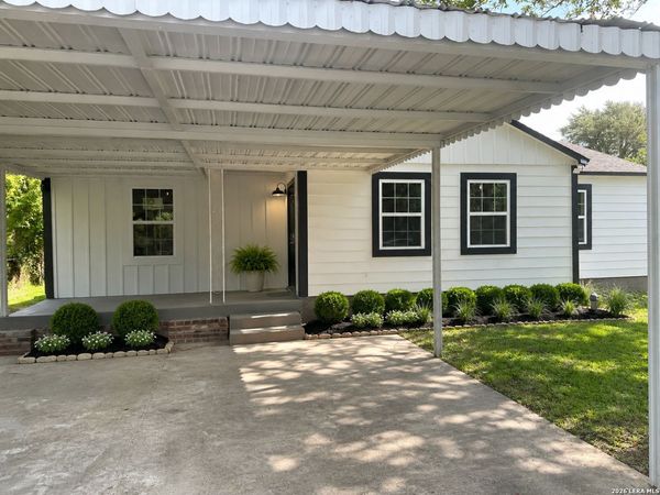 7911 Carolwood Dr, Houston, TX 77028