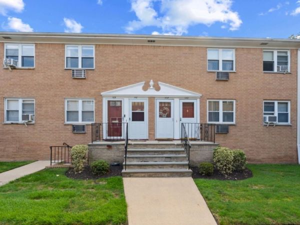 725 Joralemon St, Belleville, NJ 07109