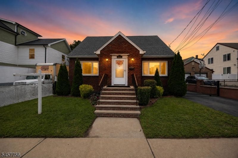258 E 22nd St, Paterson, NJ 07514 Main Photo