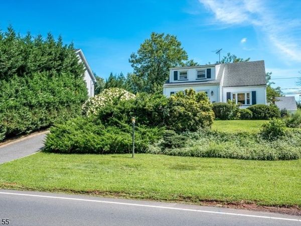 97 Union County Pkwy, Clark, NJ 07066