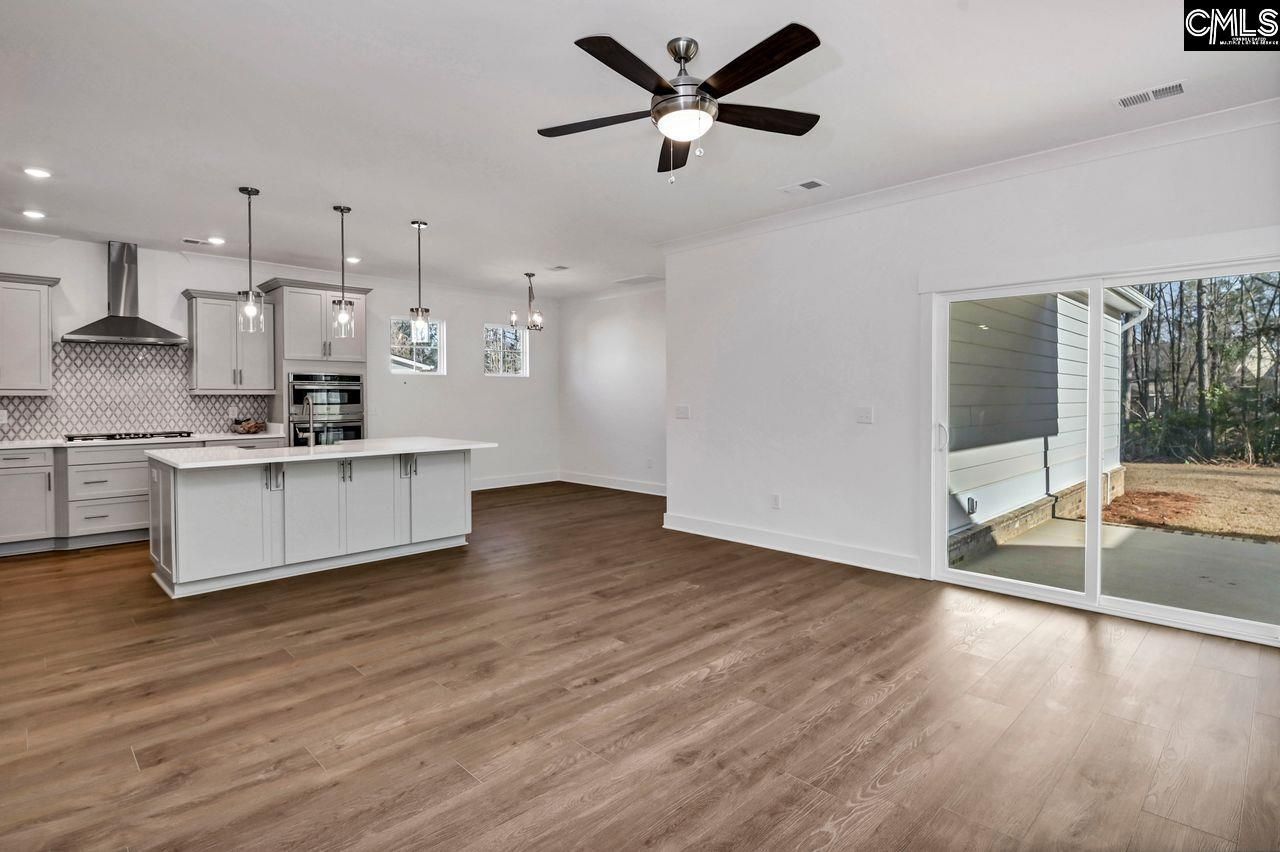 122 Clubside Drive  Photo 9