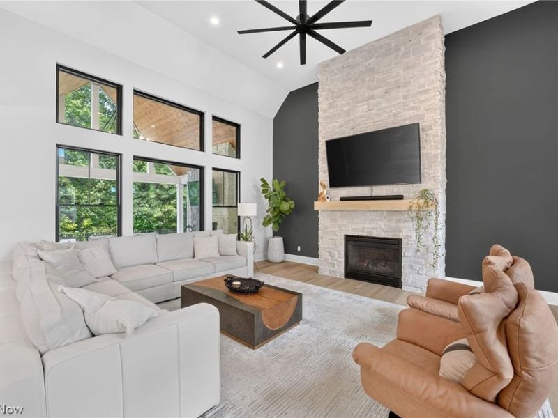 33500 Reserve Way, Avon, OH 44011 Photo 2