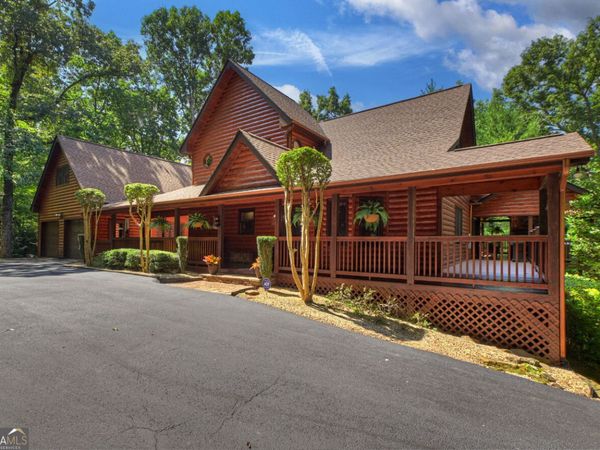 2975 Mountain Tops Road, Blue Ridge, GA 30513
