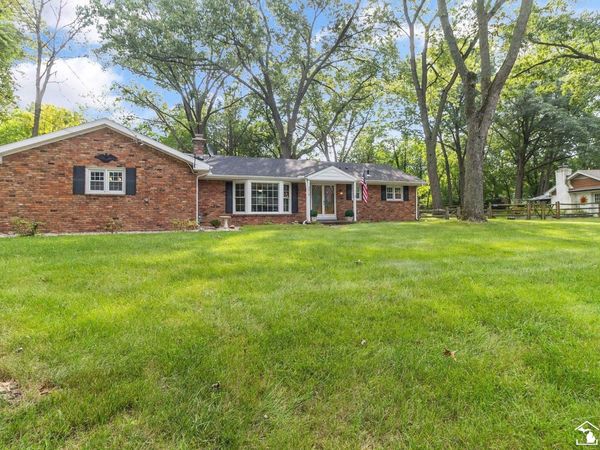 3319 Deepwood Drive, Lambertville, MI 48144