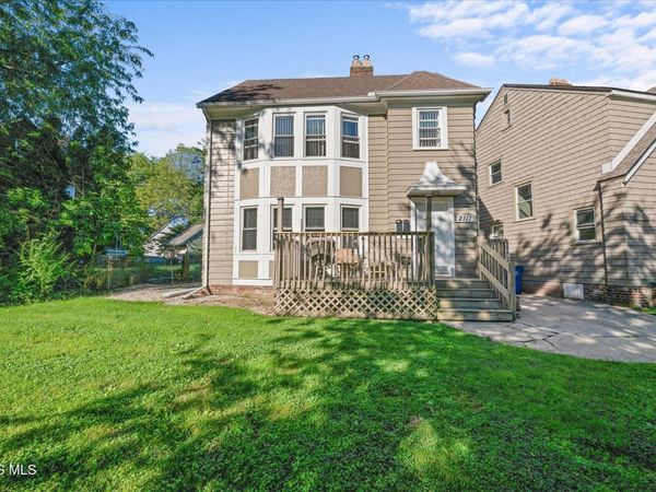 2111 Kensington Road, Toledo, OH 43607