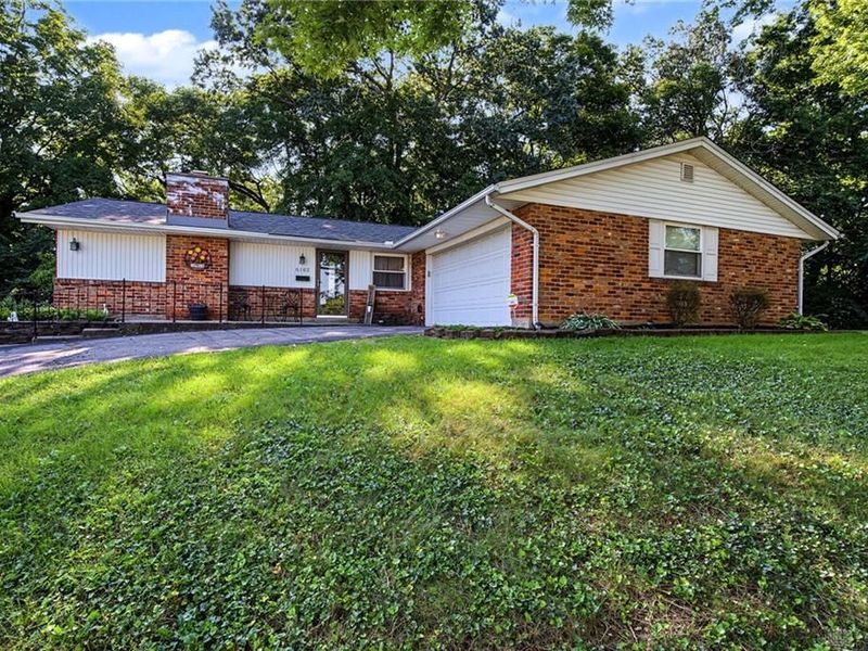 6182 Teagarden Circle, West Carrollton, OH 45449 Photo 1