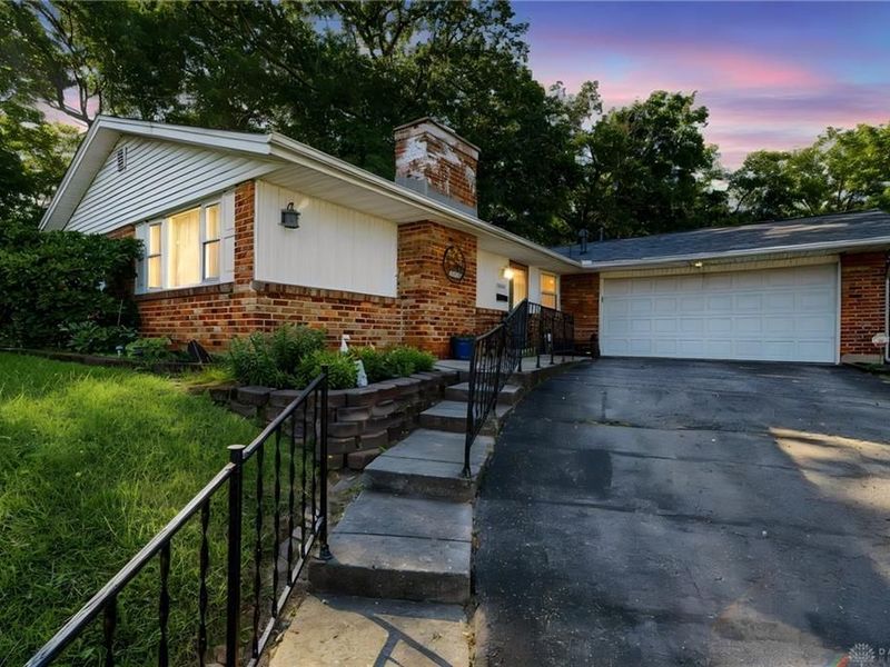 6182 Teagarden Circle, West Carrollton, OH 45449 Photo 3