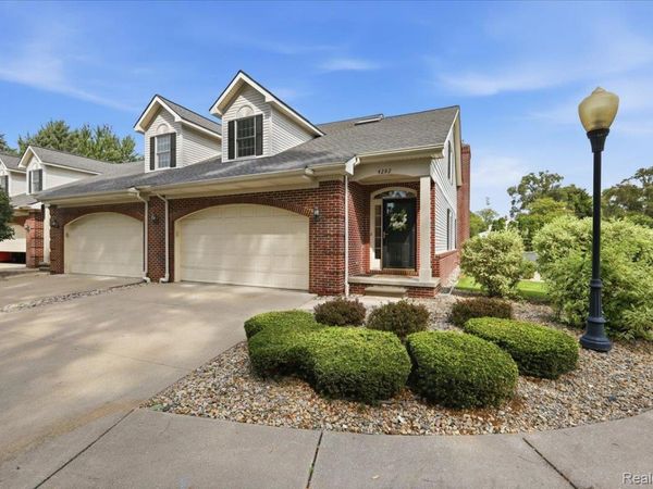 4282 Elden Place, Waterford Township, Mi 48329