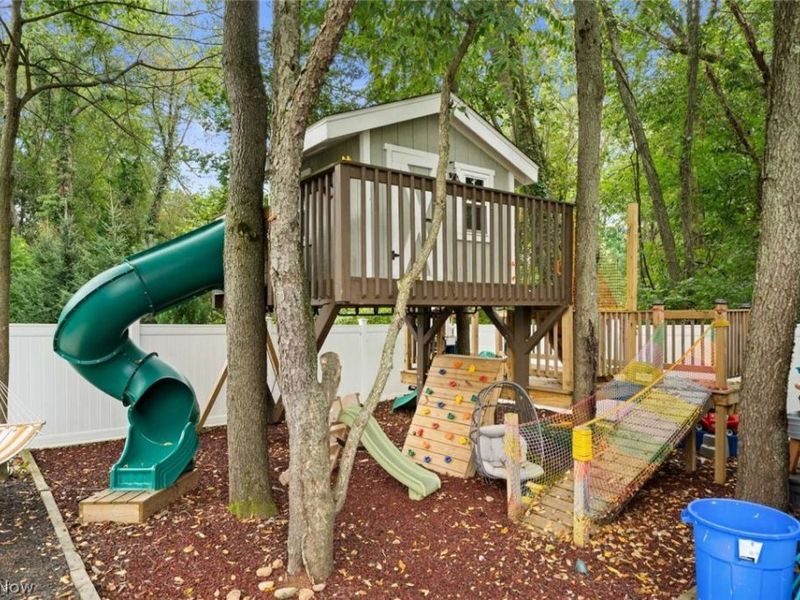 3082 Stonehurst Road, Uniontown, OH 44685 Photo 48