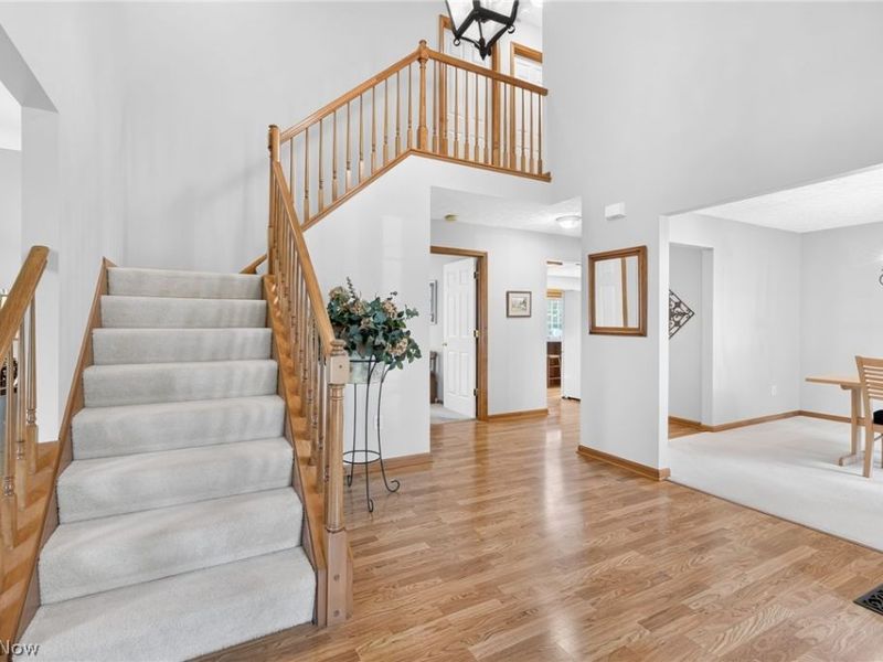 32079 Country Club Drive, Avon Lake, OH 44012 Photo 2