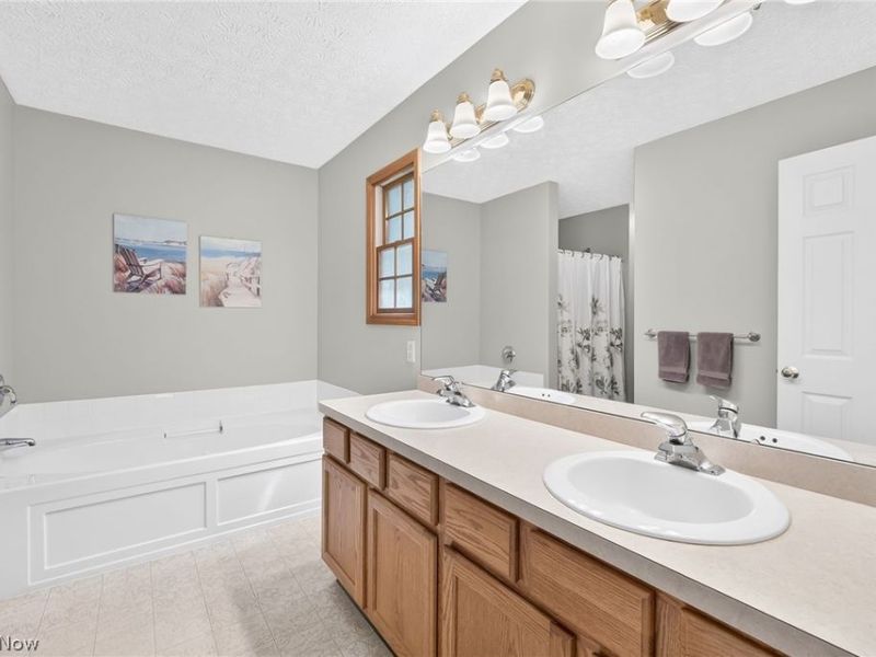 32079 Country Club Drive, Avon Lake, OH 44012 Photo 23