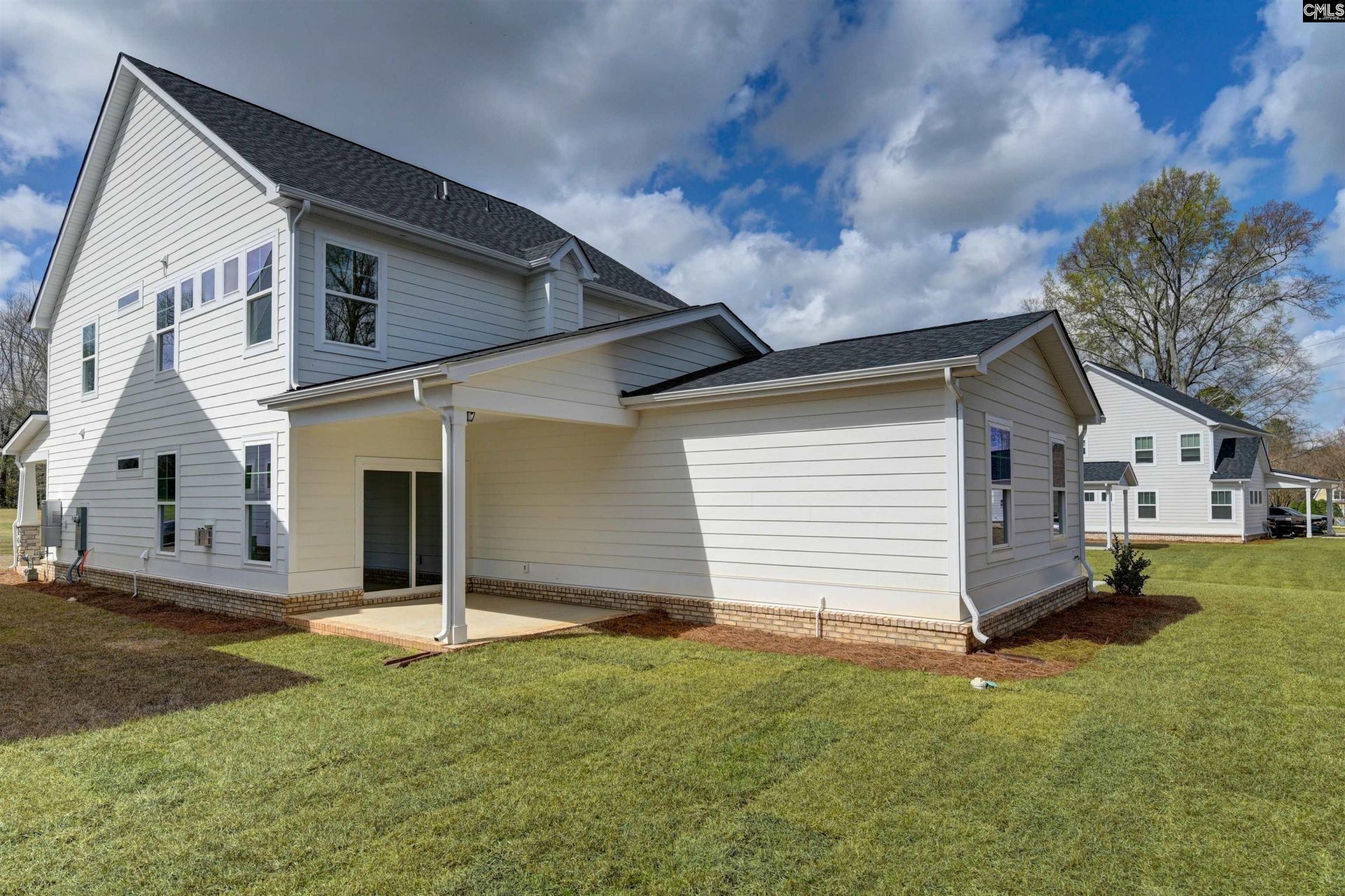 138 Clubside Drive  Photo 10