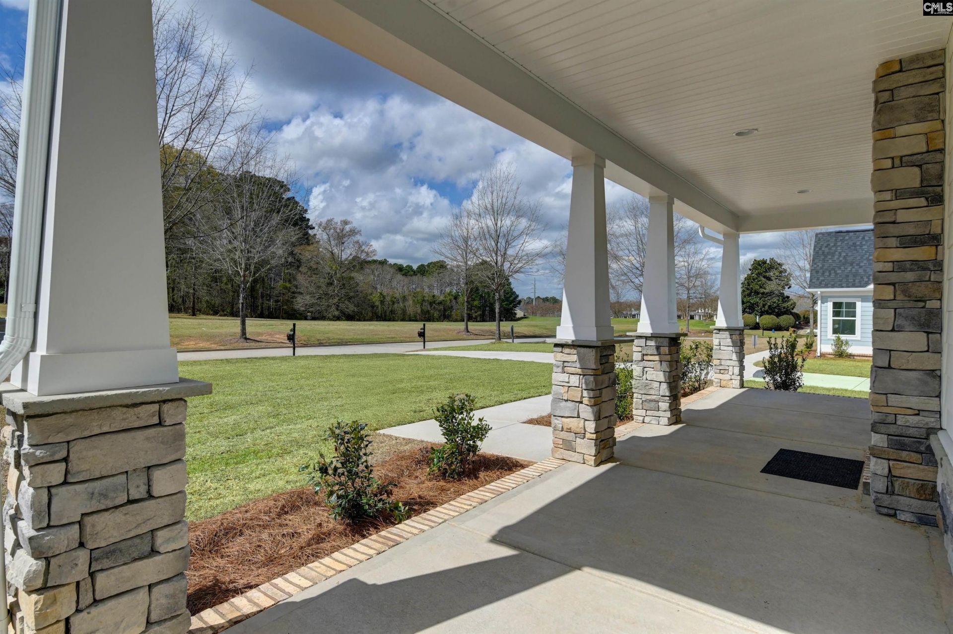 138 Clubside Drive  Photo 5