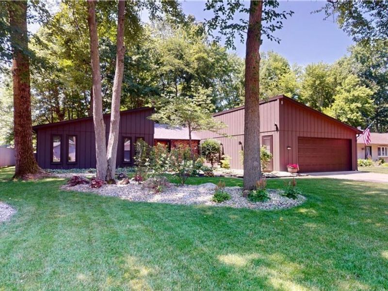5726 Rock Point Circle, North Ridgeville, OH 44039 Photo 1