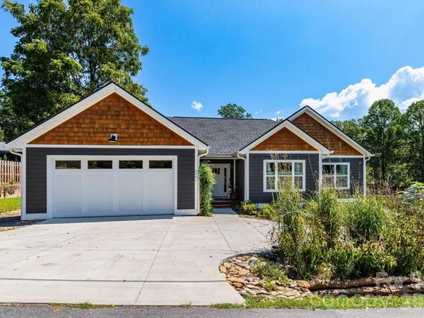 206 Padgettown Road , Black Mountain, NC 28711