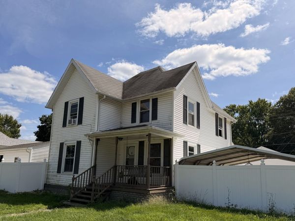 504 E Timber Street , Pontiac, IL 61764