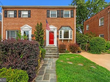 18 E MYRTLE STREET, Unit 1/2, ALEXANDRIA, VA 22301