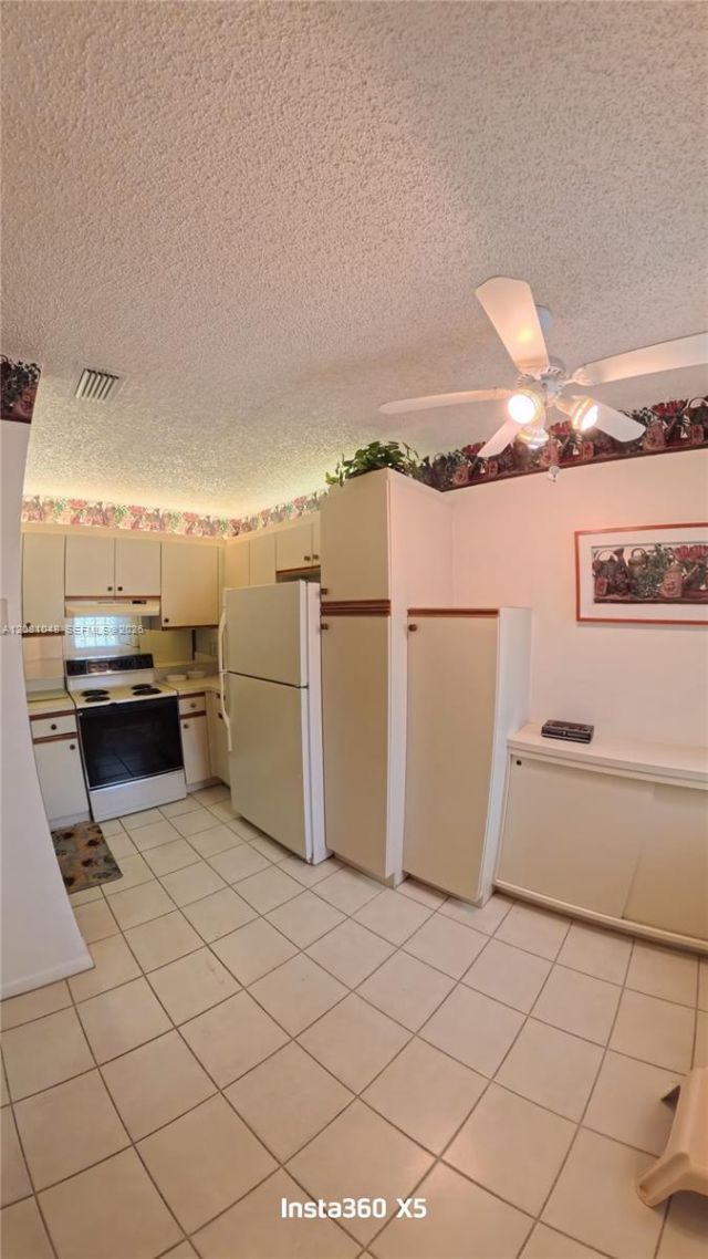5438 Verona Dr , Unit B, Boynton Beach, FL 33437 Photo