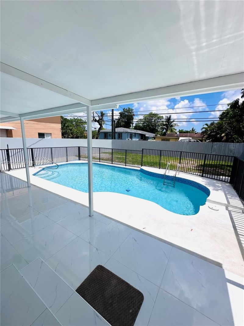 82 E 16th St , Hialeah, FL 33010 Photo