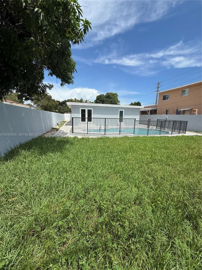 82 E 16th St, Hialeah, FL 33010 Photo