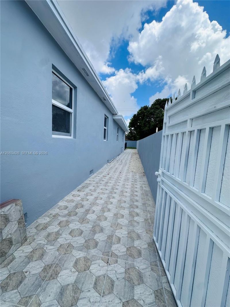 82 E 16th St, Hialeah, FL 33010 Photo