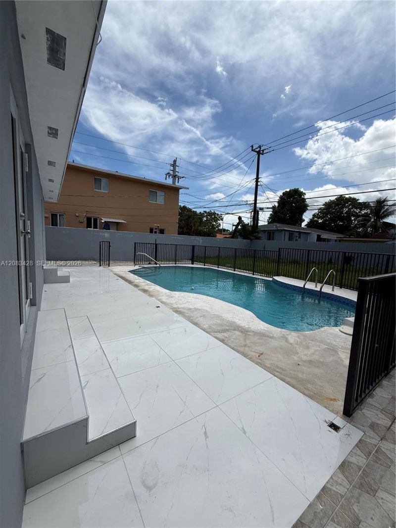 82 E 16th St, Hialeah, FL 33010 Photo