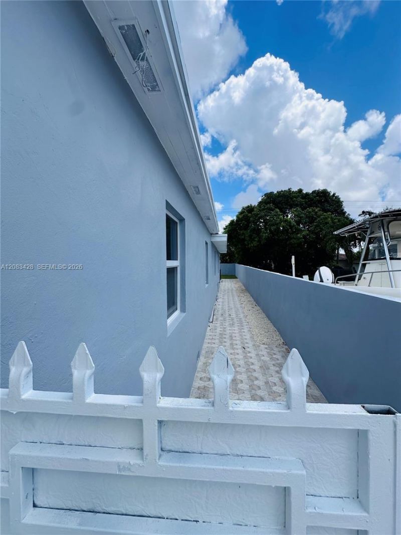 82 E 16th St, Hialeah, FL 33010 Photo