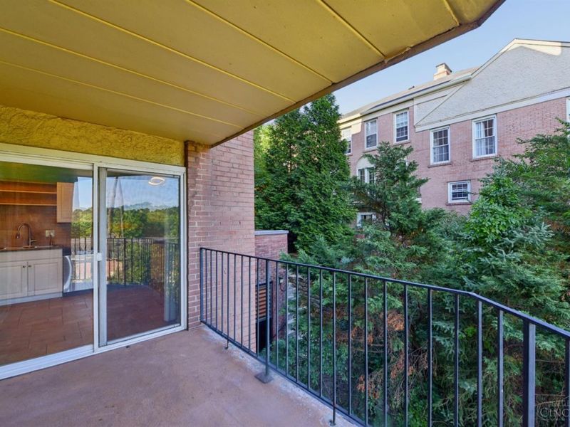 880 Rue De La Paix, Unit A5, Cincinnati, OH 45220 Photo 21