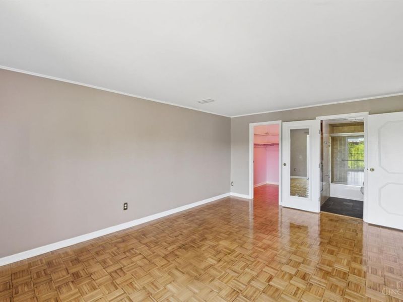 880 Rue De La Paix, Unit A5, Cincinnati, OH 45220 Photo 23