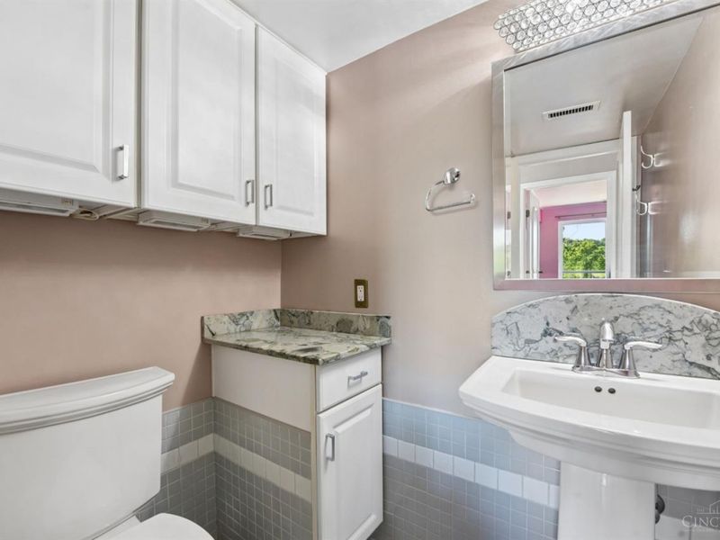 880 Rue De La Paix, Unit A5, Cincinnati, OH 45220 Photo 30