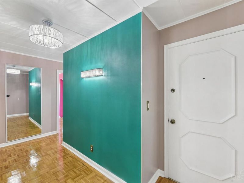 880 Rue De La Paix, Unit A5, Cincinnati, OH 45220 Photo 4