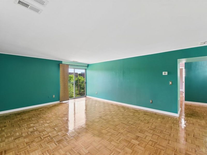 880 Rue De La Paix, Unit A5, Cincinnati, OH 45220 Photo 9