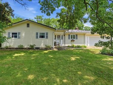 929 Laurel Ave, Ashland, OH 44805