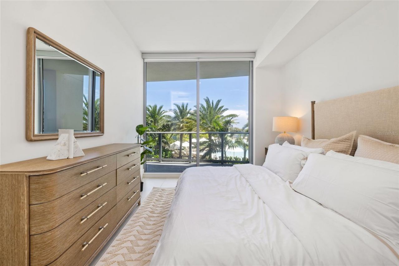 220 Lake Shore Drive, Unit 704, Lake Park, FL 33403 Photo