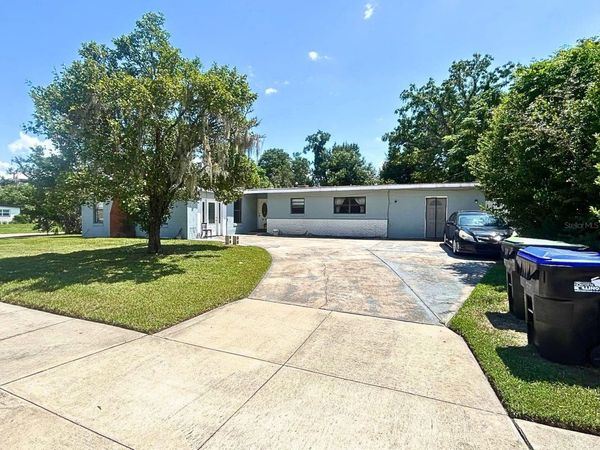 6233 OAKCREST CIRCLE, ORLANDO, FL 32808