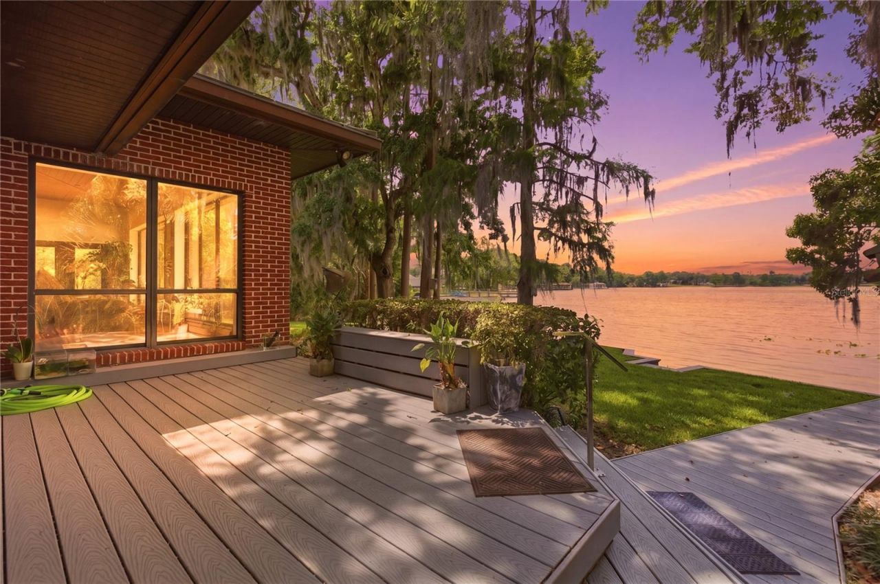 4910 E Lake Drive , Winter Springs, FL 32708 Photo