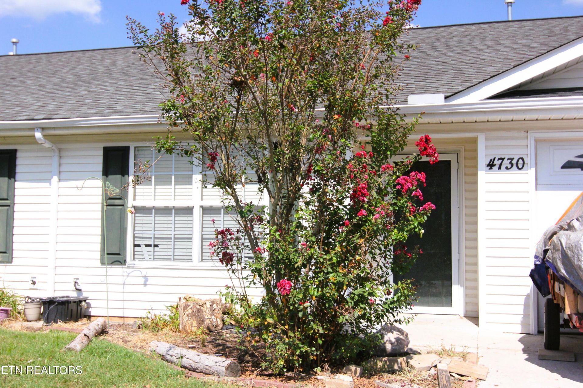 4730 Royal Prince Way, Knoxville, TN 37912 Main Photo