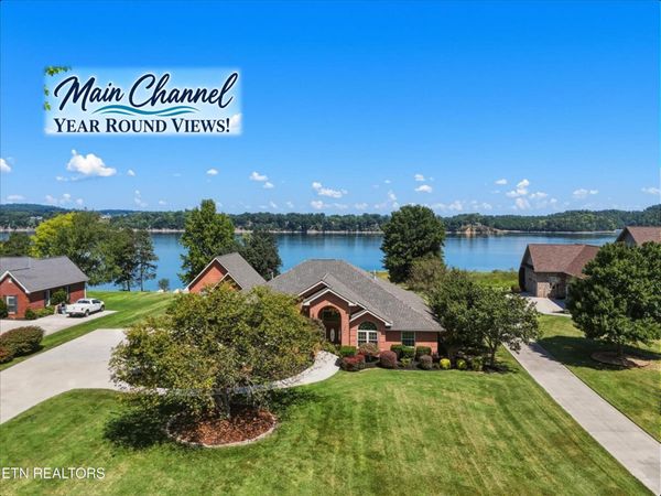 2360 Wild Pear Tr, Dandridge, TN 37725