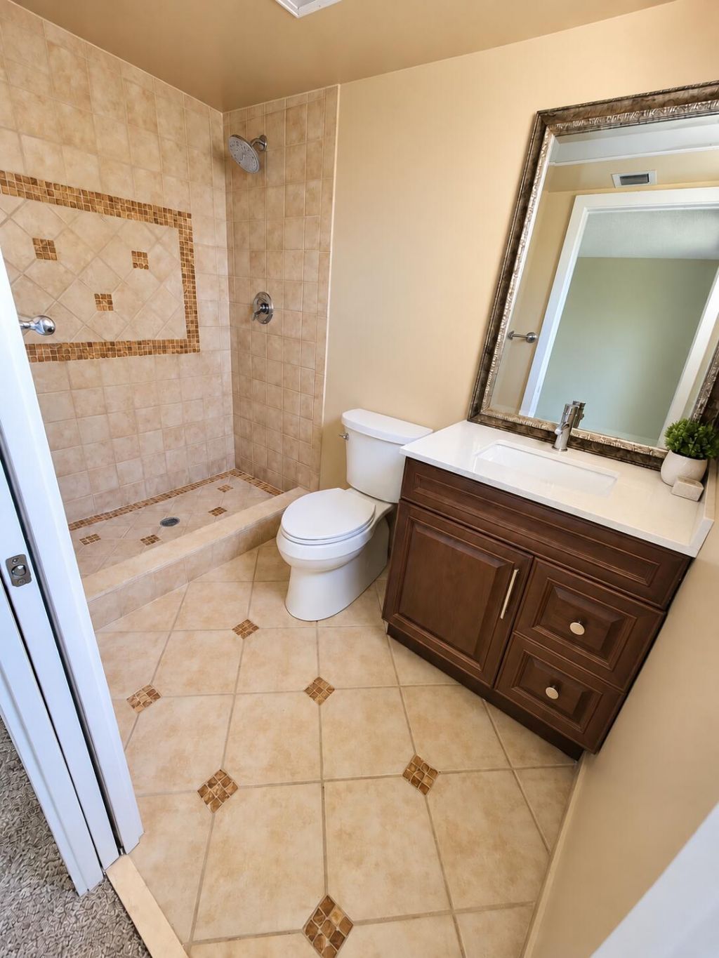 5130 Las Verdes Circle, Unit 301, Delray Beach, FL 33484 Photo