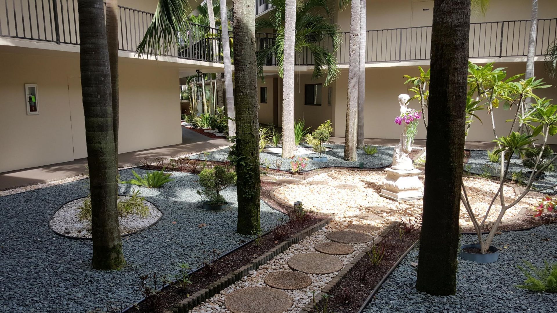 5130 Las Verdes Circle, Unit 301, Delray Beach, FL 33484 Photo