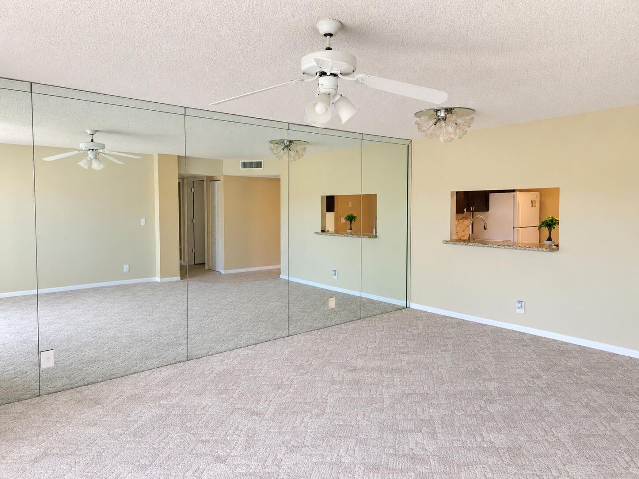 5130 Las Verdes Circle, Unit 301, Delray Beach, FL 33484 Photo