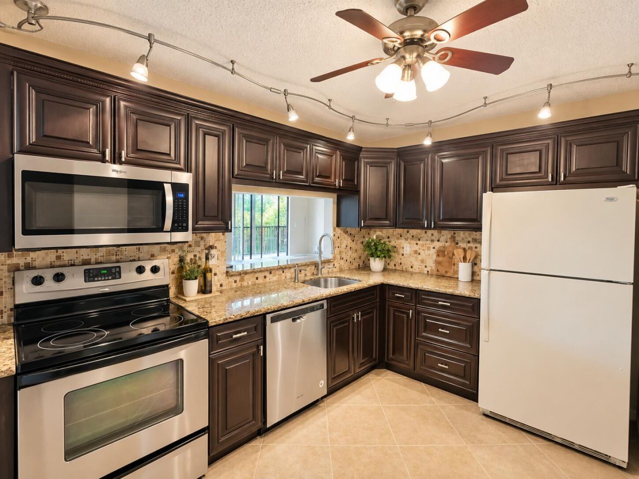 5130 Las Verdes Circle, Unit 301, Delray Beach, FL 33484 Photo