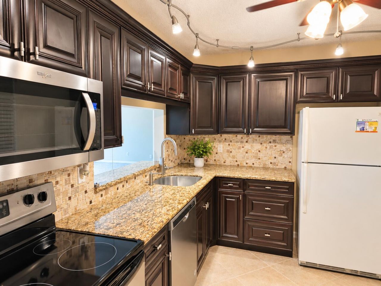 5130 Las Verdes Circle, Unit 301, Delray Beach, FL 33484 Photo