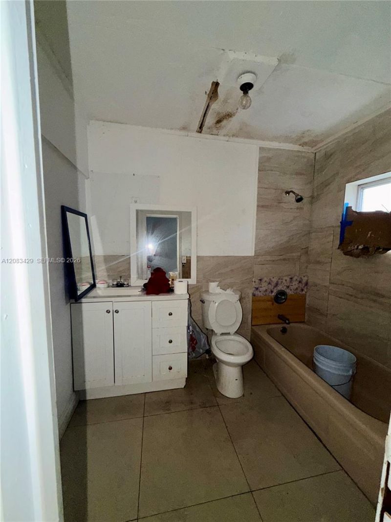1829 NW 5th St, Miami, FL 33125 Photo